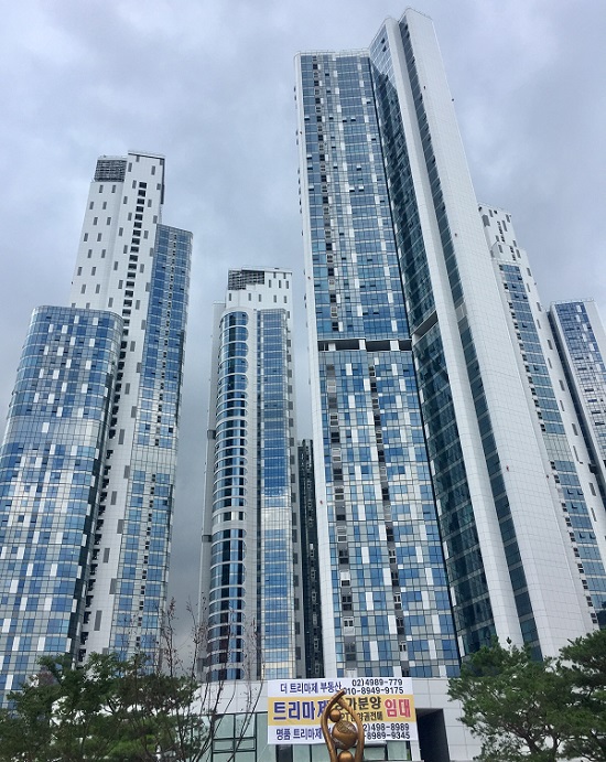 Apartemen Trimaje
